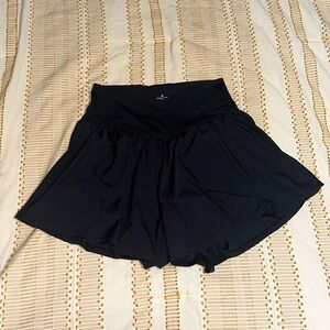 Crisscross Waist Band Flowy Shorts - Medium - Black